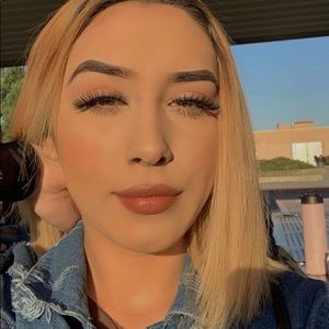 Meet your Posher, Andrea